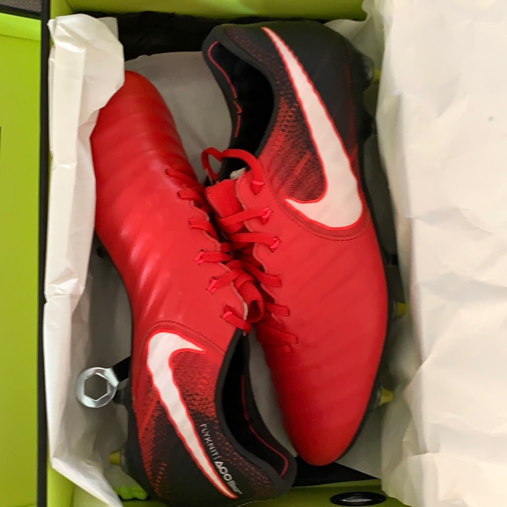 COPY - Tiempo legend seven sg pro ac